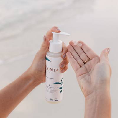 antioxidant cleanser with white tea